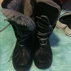 Tall gray and navy blue uggs sz 5.5
